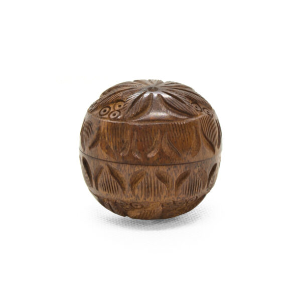 grinder in legno intarsiato